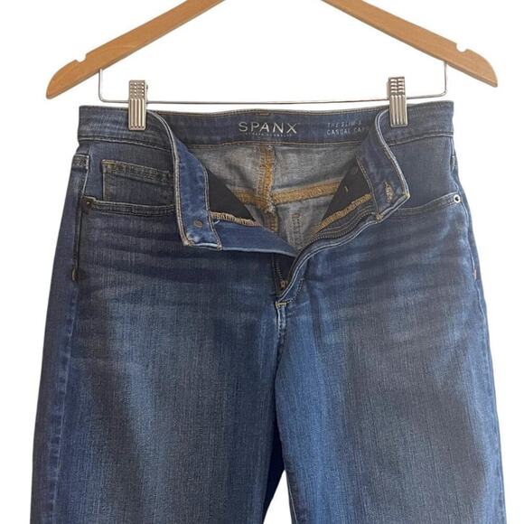 Spanx Womens Size 28 The Slim X Casual Capri Jeans Mid-Rise Straight Leg EUC - Picture 4 of 13